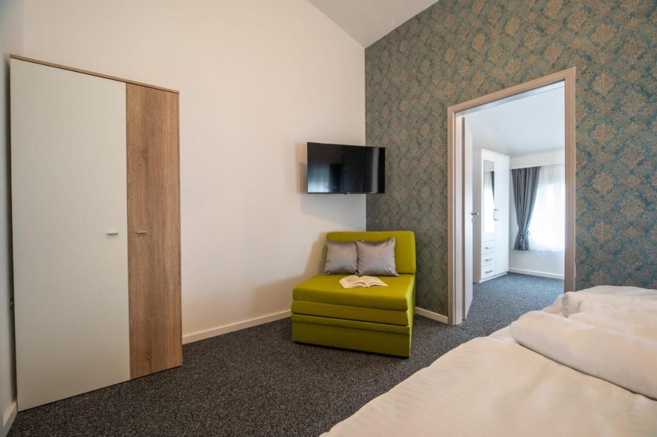 Bed and Breakfast Four Roses Záhřeb Exteriér fotografie