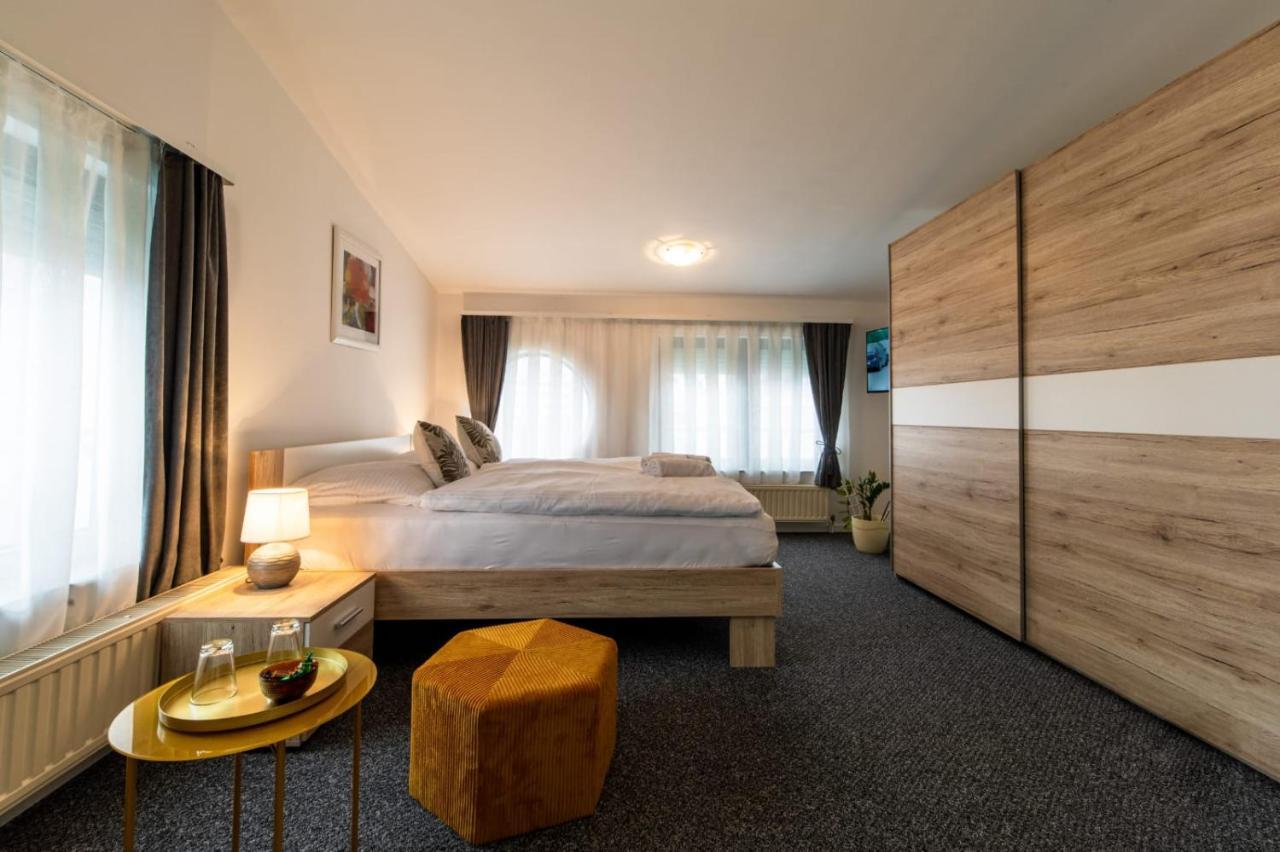 Bed and Breakfast Four Roses Záhřeb Exteriér fotografie